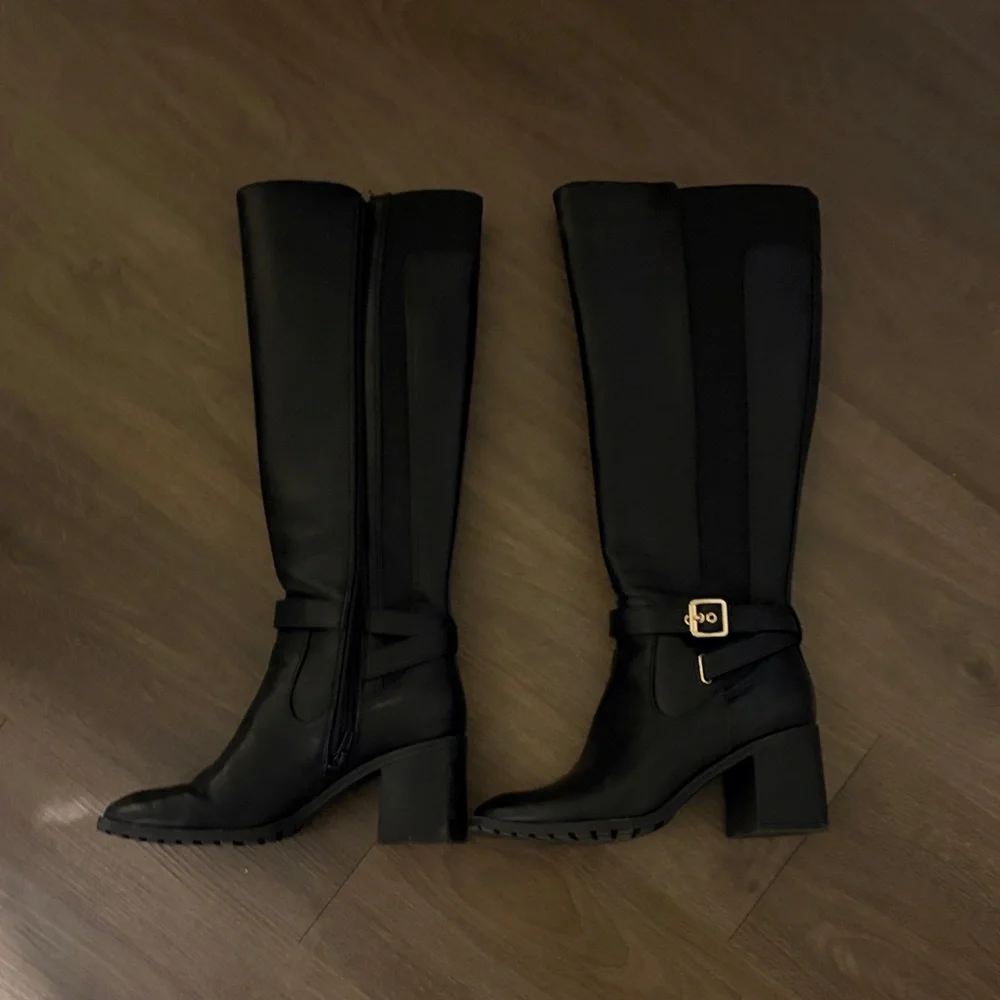 Black Knee-High Women's Boots - Picture 3 of 3